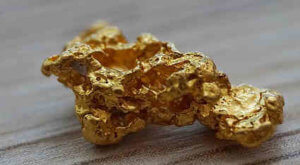 Goldnugget gefunden mit Golddetektor